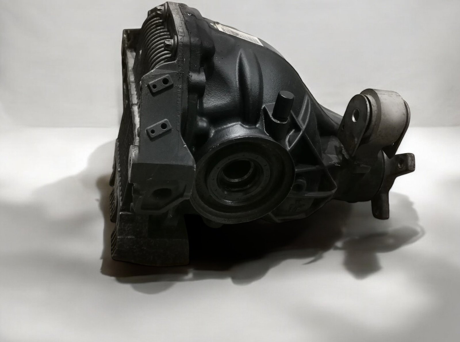 Pont arrière reconditionné Mercedes-AMG C63 / C63 S W205 C205 S205 — vue 3